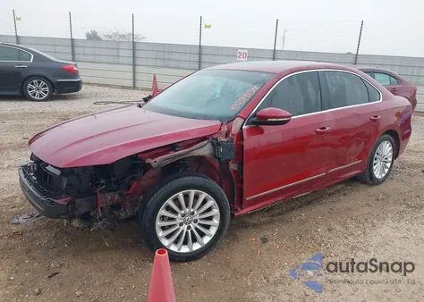 2016 Volkswagen Passat 1.8T Se из США, поврежденный, VIN 1VWBS7A35GC066182